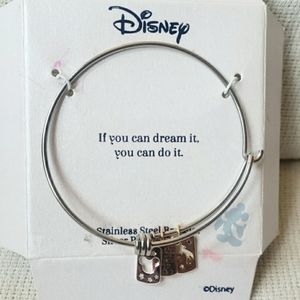 Disney "If you can dream it you can do it charm bracelet NWOT